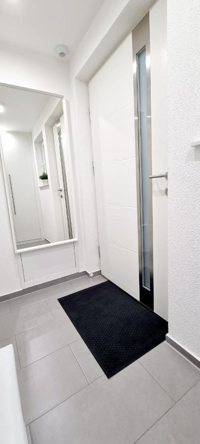 Apartment New Modern Selfcheckin Publicfreeparking Highspeed Wifi Kingsizebed